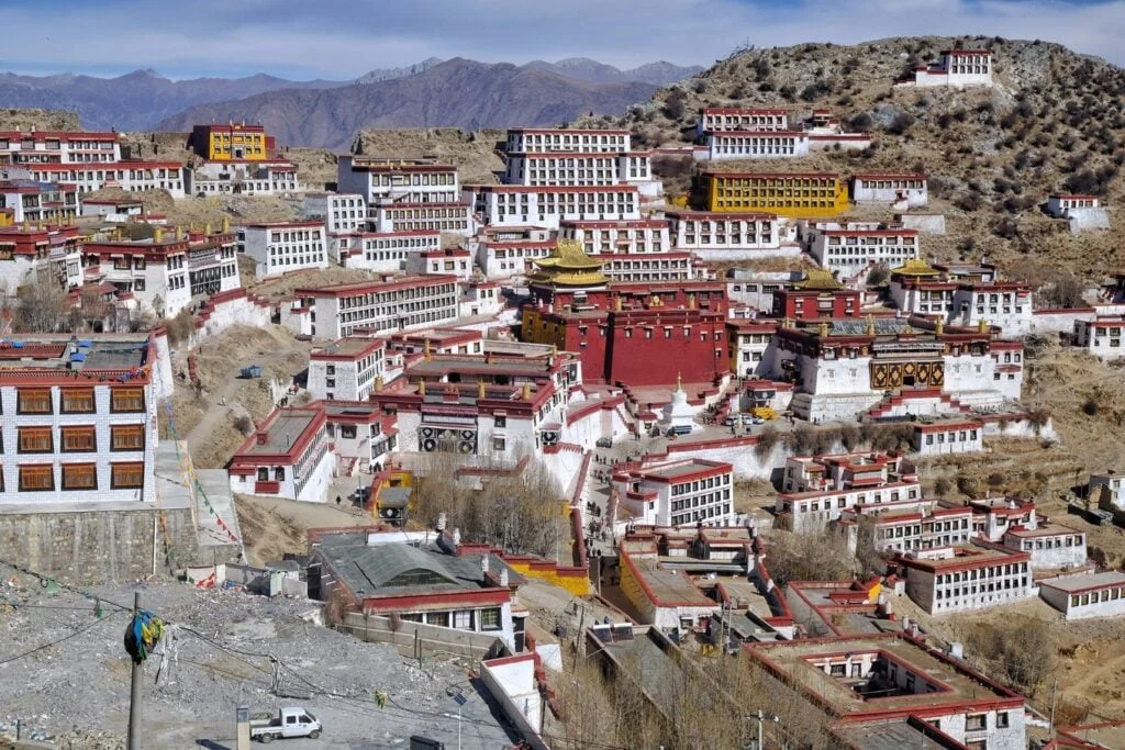 Buddhist Festival Tour in Lhasa and Ganden Monastery