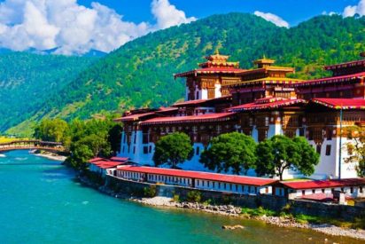 Glimpse Of Bhutan Tour